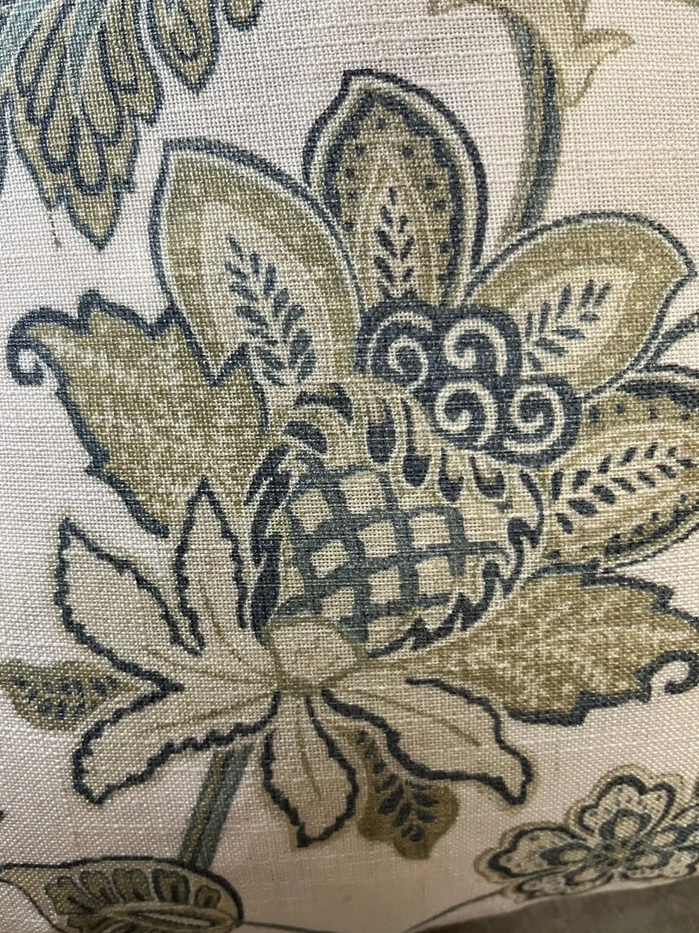 1-NWT CALLISTO HOME  GREEN JACOBEANS FLORAL DESIGN DECORATIVE PILLOW(T00871F11)